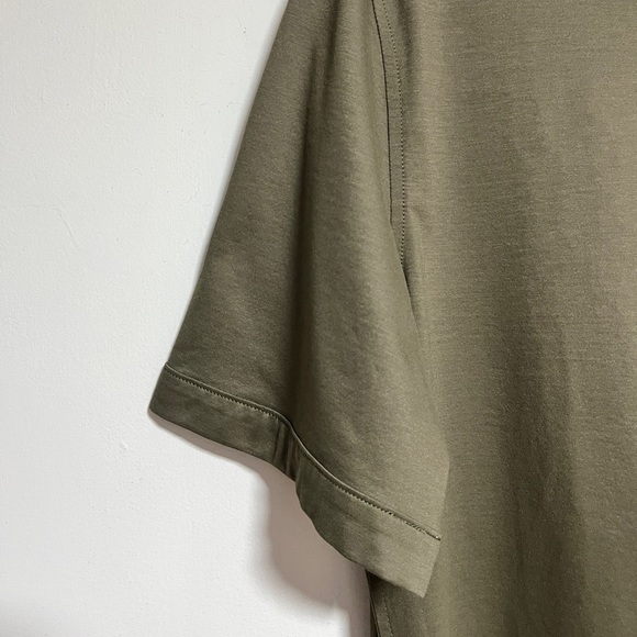 Kit and Ace Technical Short Sleeve Shirt - Olive Green - Men’s Size L - Picture 3 of 10